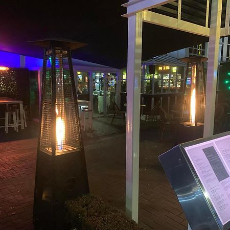 Pavilions Hotel Christchurch Dış mekan fotoğraf